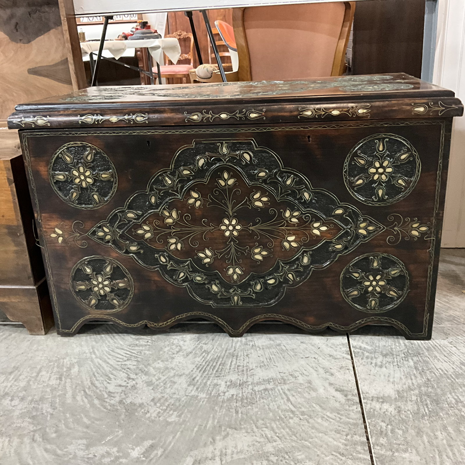 Indian Floral Inlaid Wood Storage Chest (1 of 7)