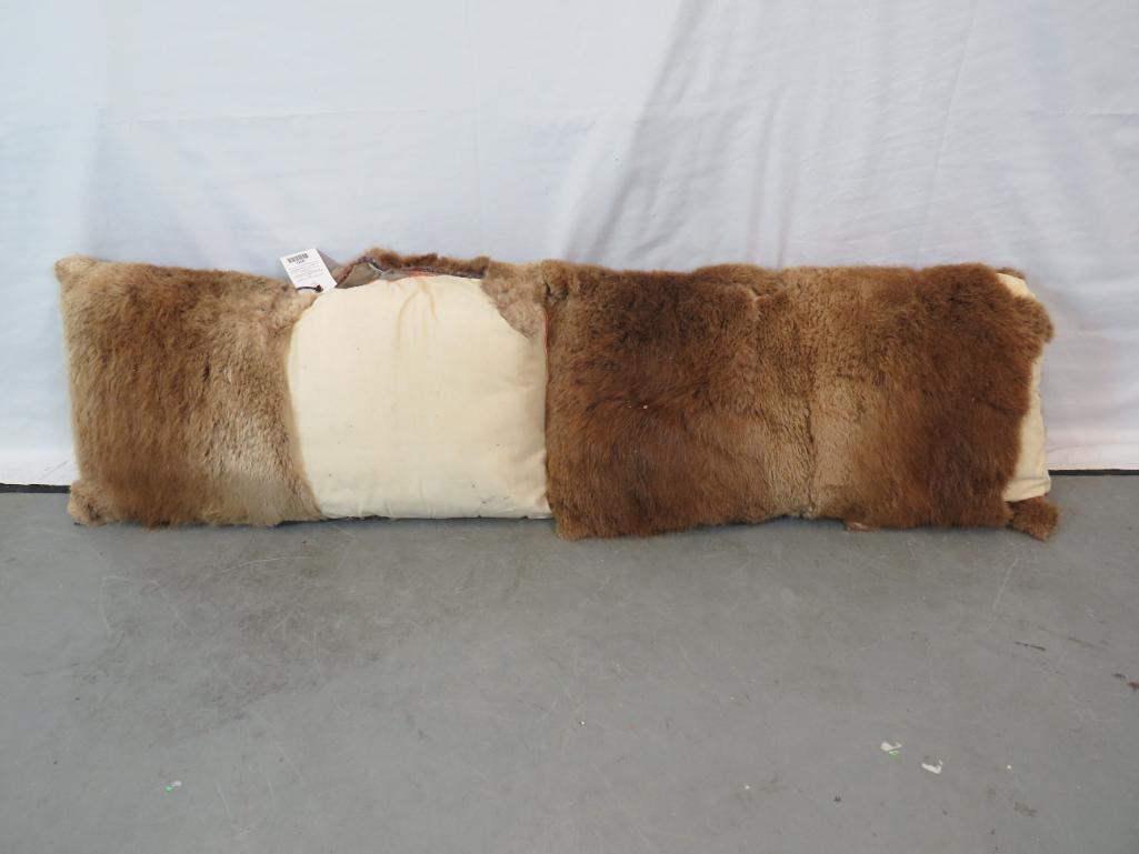 2 BEAVER HIDE PILLOWS & KING SIZE COMFORTER *DRY ROT* (1 of 1)