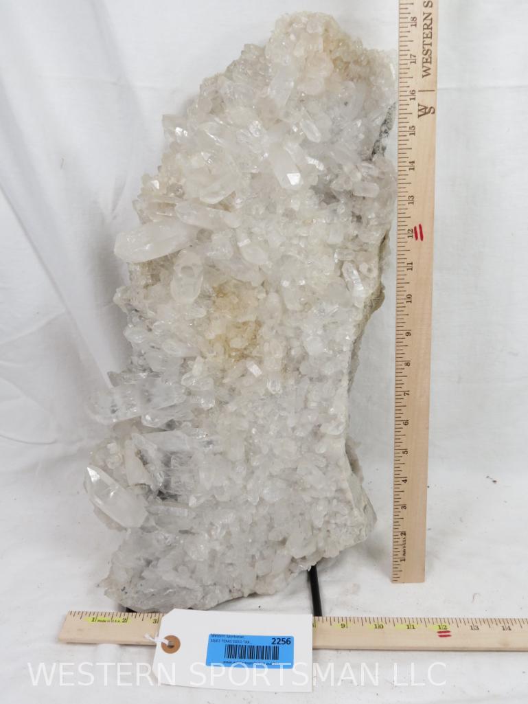 ARKANSAS QUARTZ CRYSTAL CLUSTER w/ STAND (1 of 1)