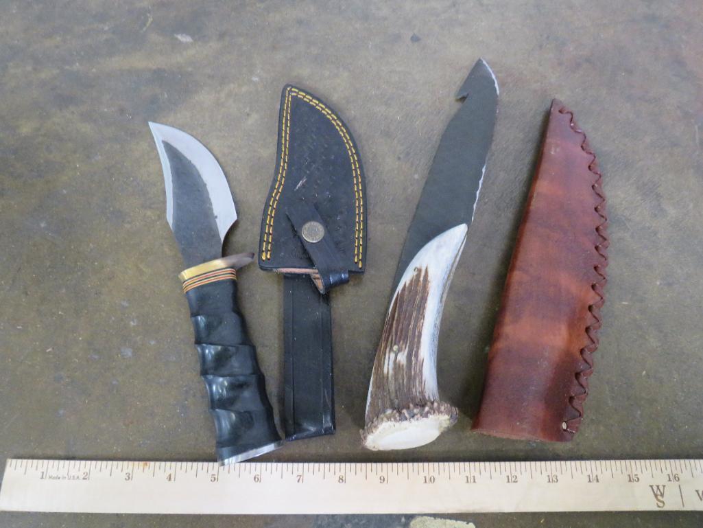 2 Antler Handle Knives w/Leather Sheaths (2x$): TAXIDERMY