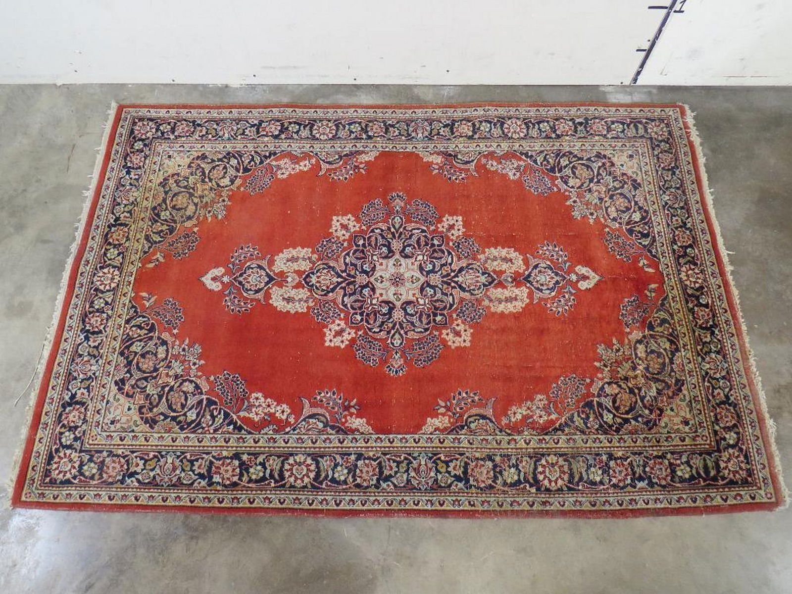 Old Persian Style Rug, Hand Made RUG (1 of 6)