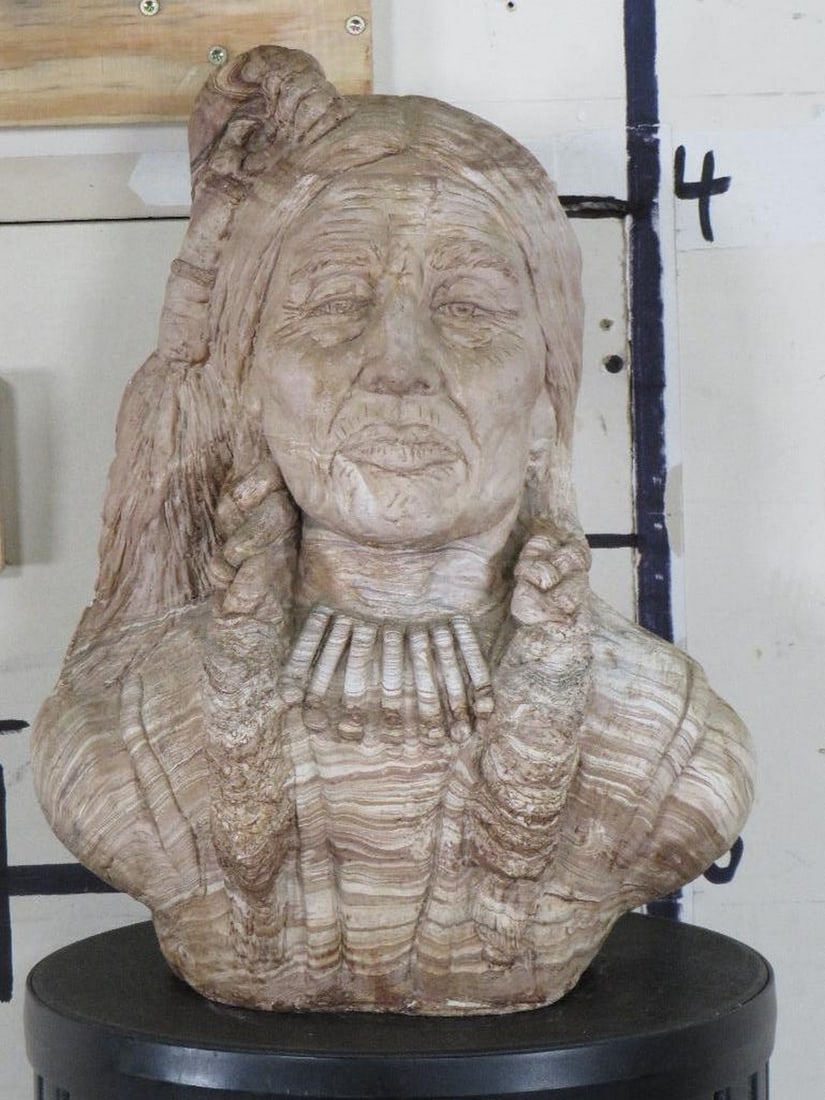 Plaster Bust of American Indian (has stone appearance) no visible makers mark DECOR (1 of 6)