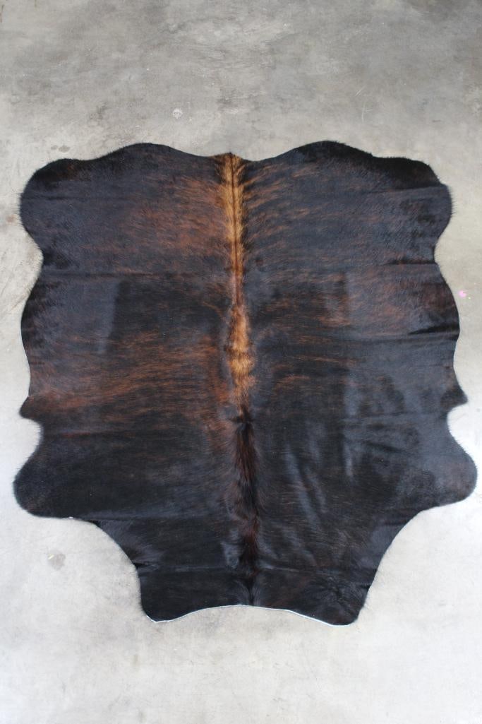 *BRAND NEW* Brindle COWHIDE. 62.5"Lx56"W (1 of 4)