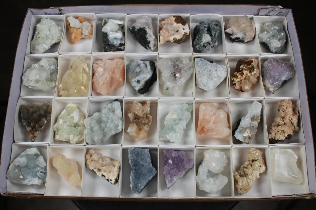 32 Piece Mixed Box of MINERAL SPECIMENS (Zeolites) from India. Total Weight: 5lbs (1 of 16)