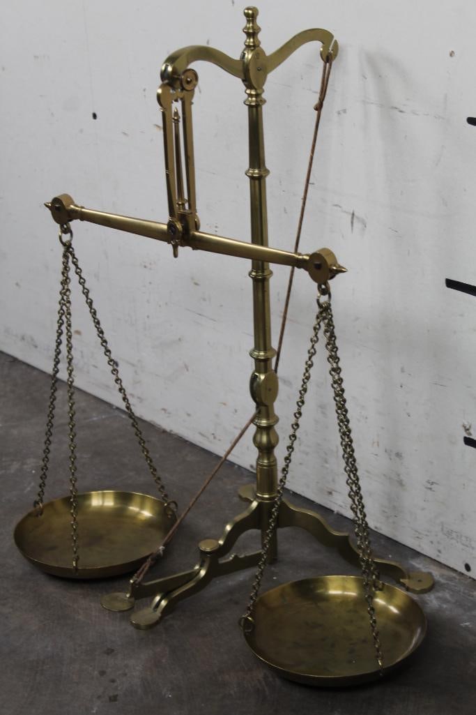 BIG BRASS Victorian Style Antique Beam Scale. Works! Over 22" Tall: BIG Victorian Style BRASS Antique Beam Scale. In Very Good Working Condition. "2" is Stamped, but no other visible makers marks. Measures 18.5"Long x 11.5"Wide x 22.25"Tall. Weight: 6lbs 3oz. DECORATI
