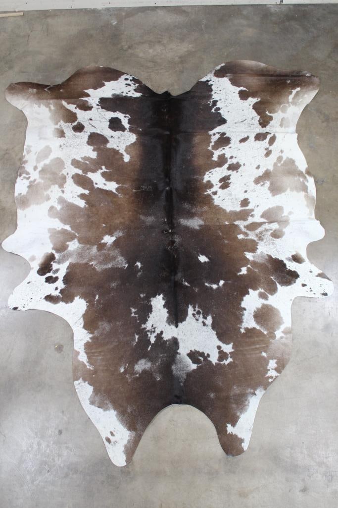 *BRAND NEW* Brown & White COWHIDE. 96"Lx80.5"W (1 of 3)