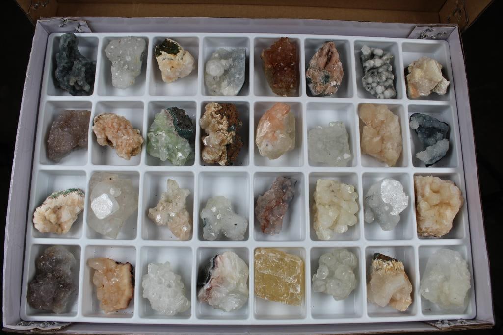 32 Piece Mixed Box of MINERAL SPECIMENS (Zeolites) from India. Total Weight: 4lbs 6oz (1 of 8)