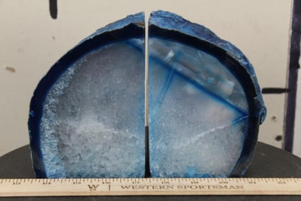 Brazilian AGATE with Quartz Book Ends. Dyed Blue. Weight: 7lbs 12oz