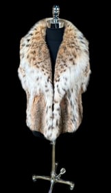 BEAUTIFUL NEW, natural LYNX CAT/Western BOBCAT fur vest. Size Medium/Large