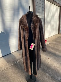 Beautiful natural RACCOON Fur Coat, Size Medium-Large