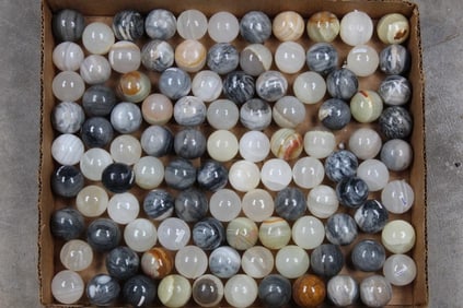 9lbs 10oz of ONYX Semi-Polished Mineral Spheres/ORBS/Crystal Balls from Mexico. All between