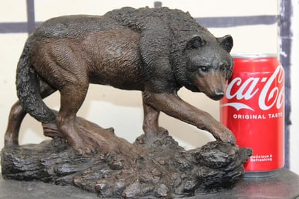 WOLF BRONZE Sculpture, Weight: 7 lbs 11 oz