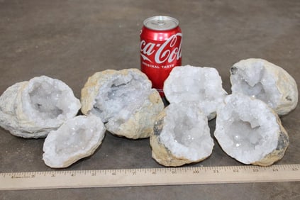 4 CRYSTAL QUARTZ Geodes, Weight: 9 lbs 2 oz (ONE$)