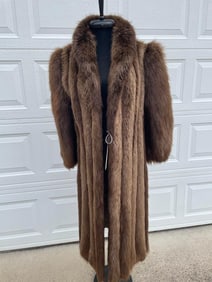 Beautiful Natural BEAVER Fur Coat, Size Medium-Large
