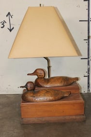 Carved Wooden DUCK Decoy LAMP with a Lamp Shade