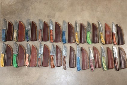 (20) *Brand New* Fixed Blade Damascus Steel KNIVES with Leather Sheaths (ONE$)