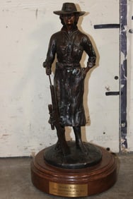 "Sportswomen of the Year 2005" Annie Oakley Bronze Statue signed by artist Raj S Paul, Weight 8 lbs