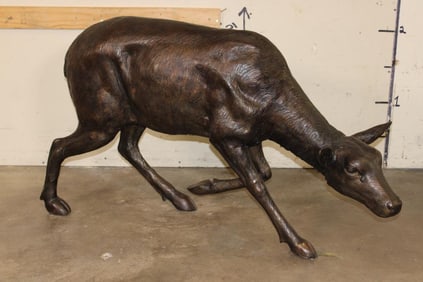 XXXL Bronze DOE Deer Sculpture, Weight 70 lbs