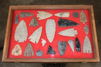 (22) Walnut Press Frame of an incredible group of ARROWHEADS in various Types and Types of Flint (ON