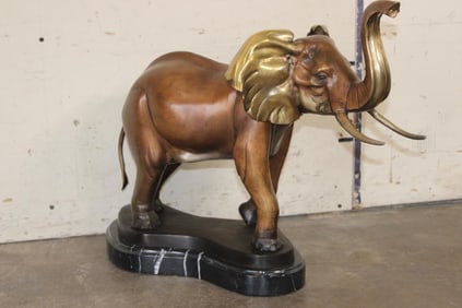 Big Elephant BRONZE Sculpture on a Marble Base, Signed by Marius