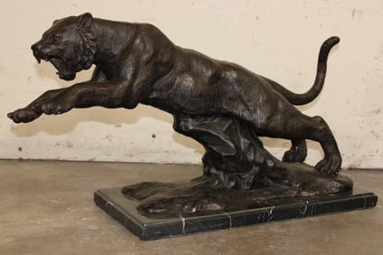 Big Leaping TIGER Bronze Sculpture on a Marble Base signed by S. Daw, Weight 36 lbs
