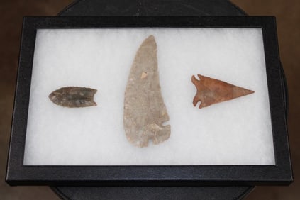 (1) Incredible Texas Corner Tang ARROWHEAD, (1) Clovis ARROWHEAD, and (1)Pelican ARROWHEAD (ONE$)