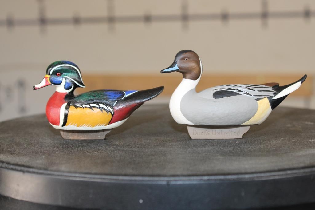(2) Collectible Miniature Jett Burnet "Ducks Unlimited" Resin Duck Decoys (ONE$) (1 of 9)