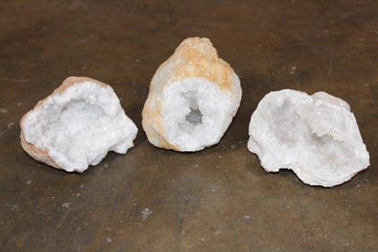 (3) QUARTZ CRYSTAL Geodes (ONE$)