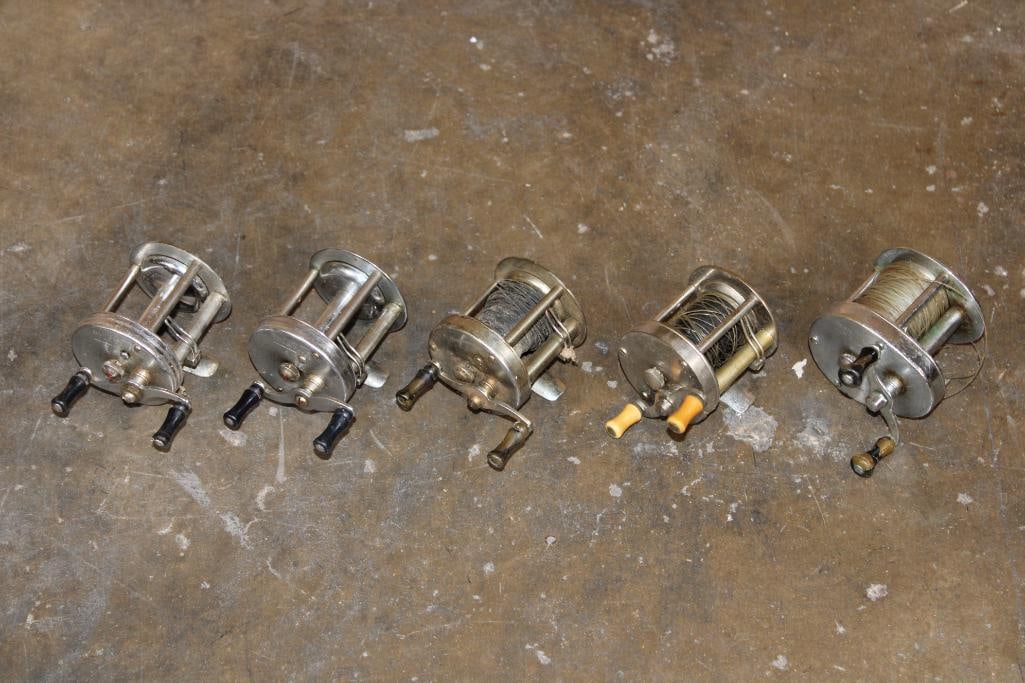 (5) Mid-Century Shakespear FISHING REELS: 5 Mid-Century Shakespear FISHING REELS. All are Made in the U.S.A. 2 1956 Model 6E, 1 1958 Trumph model GA, 1 1960 Critterion, 1 No.1924 "Direct Drive". COLLECTIBLE FISHING REELS 