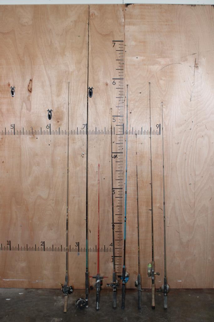 (8) Fishing RODS and REELS: 8 Vintage Fishing RODS and REELS. Tercio Star Wars Fishing rod and reel combo, Zebco Splash spincast fishing rod and reel, Zebco Model 33 or similar spincast fishing reel, Synergy, Pisces