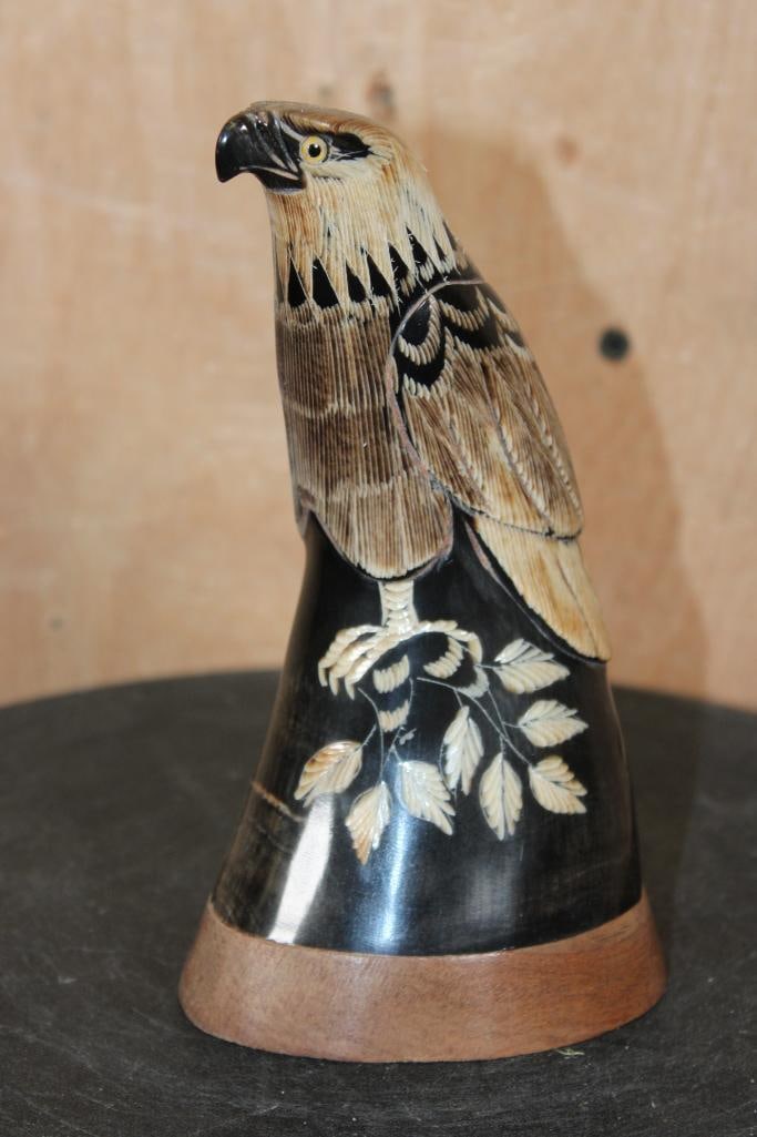 Hand-carved Eagle on a WATER BUFFALO Horn: Very Nice and detailed Hand-carved Eagle on a WATER BUFFALO Horn. It measures 4" Long x 3" Wide x 7" Tall. TAXIDERMY ART 