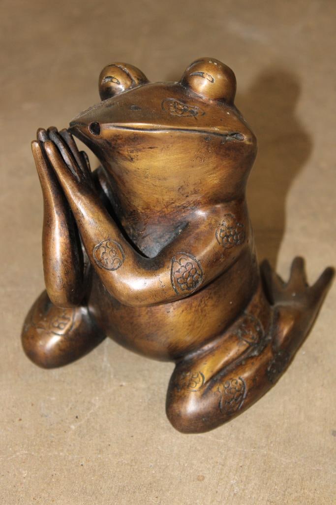 Small Bronze FROG Fountain, Weight 3 lbs: Small Bronze FROG Fountain. He is adorable with his hands by his face! It measures 5.5" Long x 4.75" Wide x 5.5" Tall. The Total Weight is 3 lbs 5 oz. COLLECTIBLE BRONZE SCULPTURES AND STATUES