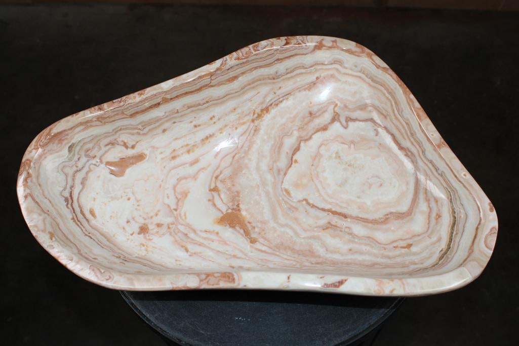 Hand-carved and Polished BANDED ONYX Bowl, Weight: 6 lbs: Lovely Polished and Hand-carved BANDED ONYX Bowl made from a single piece of Onyx. The bowl features unique swirling patterns of pink, cream, brown, and white. It measures 15 4/8" Long x 9.75" Wide x