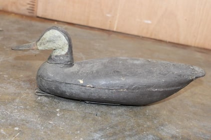 Primitive Hand-carved and Painted Wood DUCK DECOY