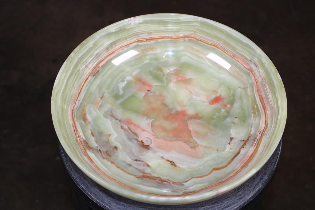 Big Polished GREEN BANDED ONYX Bowl: Big Carved and Polished GREEN BANDED ONYX Bowl. It measures 11.75" Wide x 3 3/8" Tall and the Total Weight is 5 lbs 8 oz. Green banded onyx is a naturally banded stone valued for its visual appeal