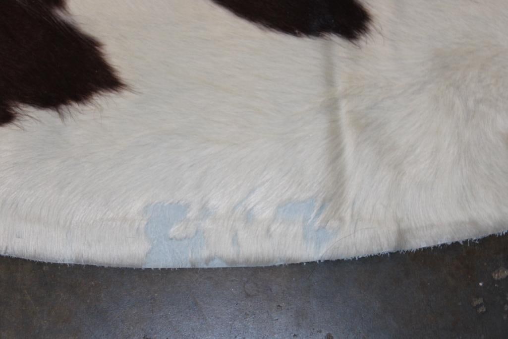 *Brand New* Brown and White COWHIDE or COWHIDE RUG - 3