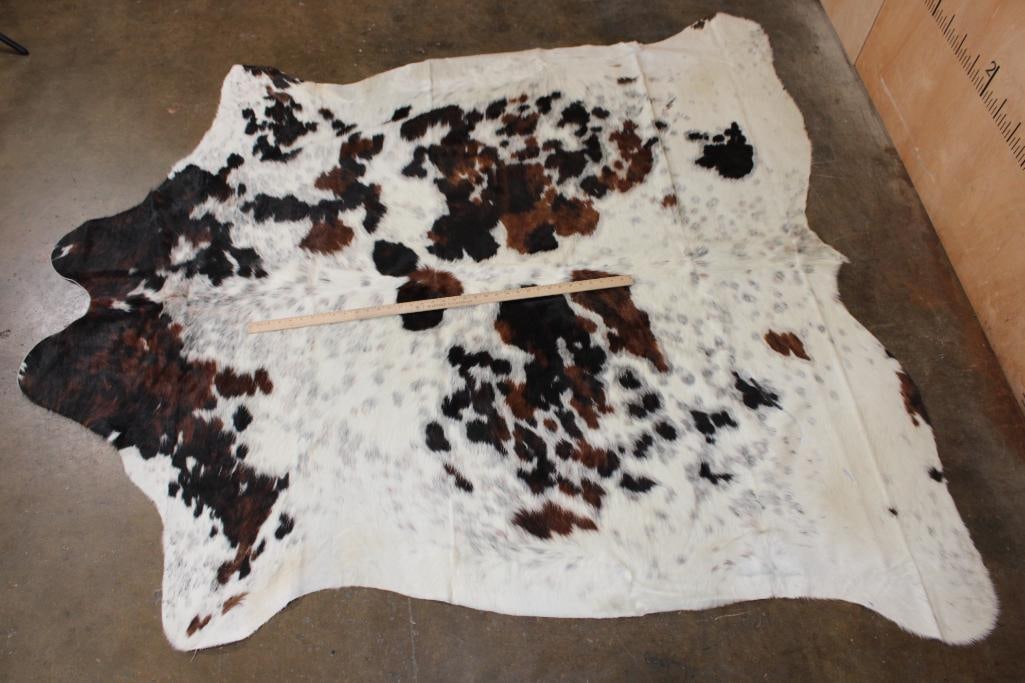 *Brand New* Tri-color COWHIDE or COWHIDE RUG - 2