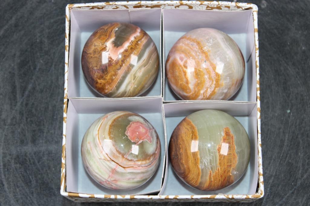 (4) Polished GREEN BANDED ONYX Mineral Spheres, Weight: 1 lb: 4 Formed and Polished GREEN BANDED ONYX Mineral Spheres. They all measure approximately 2" in Diameter and the Total Weight is 1 lb 8 oz. Green Banded Onyx is a sedimentary stone composed of banded