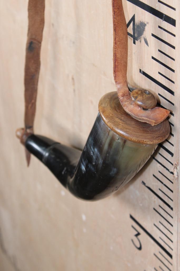Polished POWDER HORN with a Leather Strap - 4