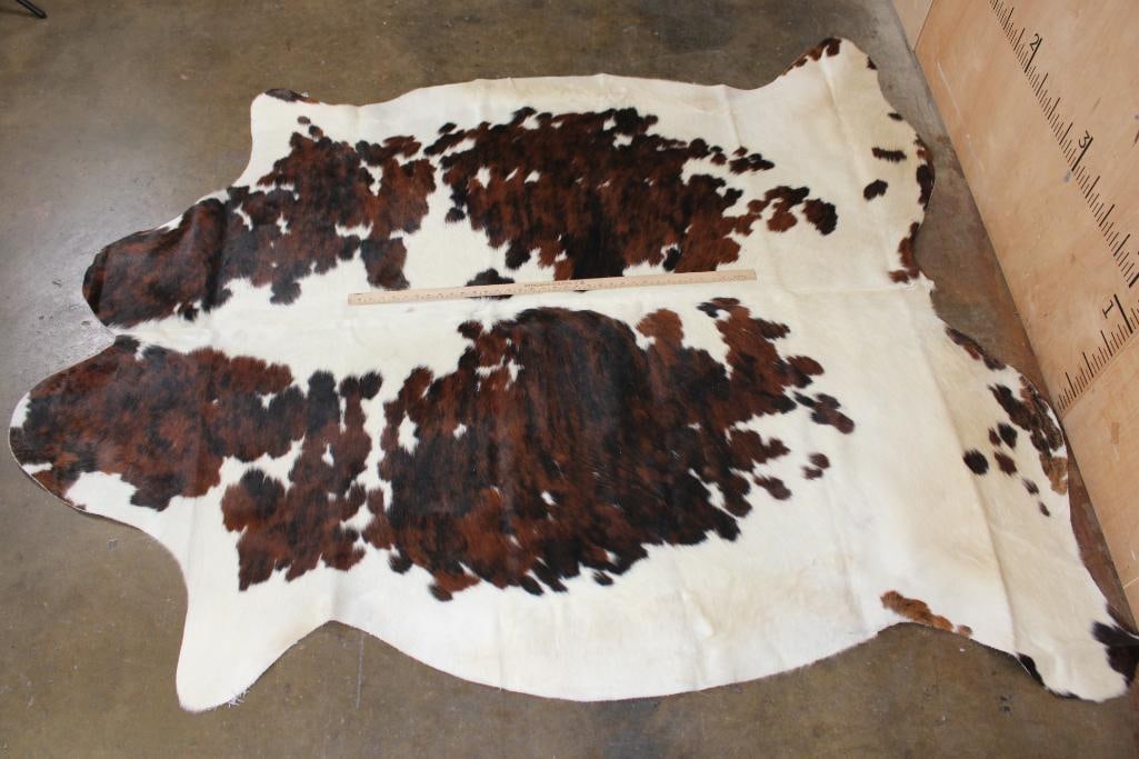 *Brand New* Tri-color COWHIDE or COWHIDE RUG - 2