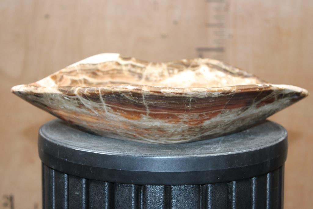 Big Polished Natural BANDED ONYX Bowl with Contoured Edges, Weight: 4 lbs - 4