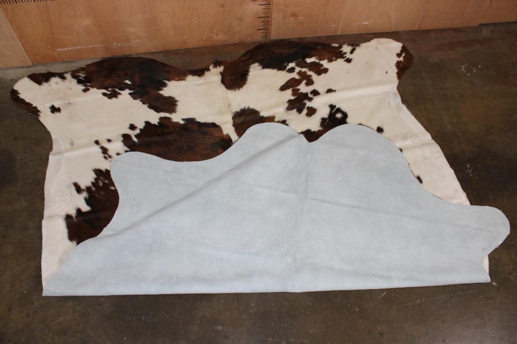 *Brand New* Tri-color COWHIDE or COWHIDE RUG - 3