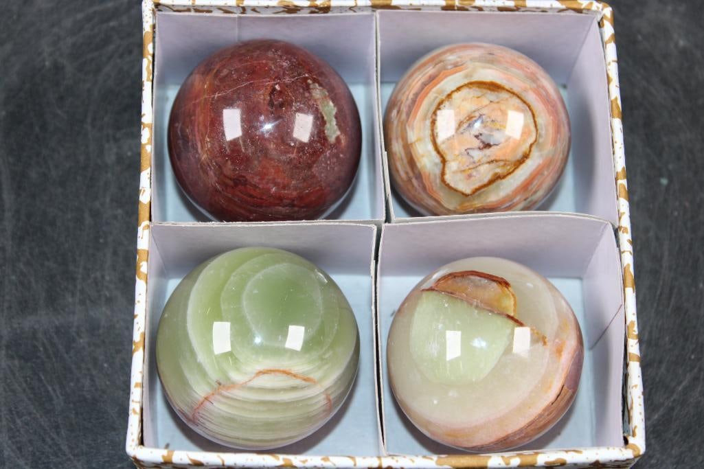 (4) Polished ONYX Mineral Spheres, Weight: 1 lb - 3