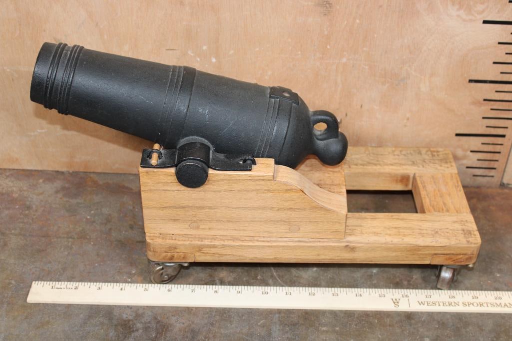 Model Cast Iron CARRONADE Naval CANNON on a Base with Wheels - 3