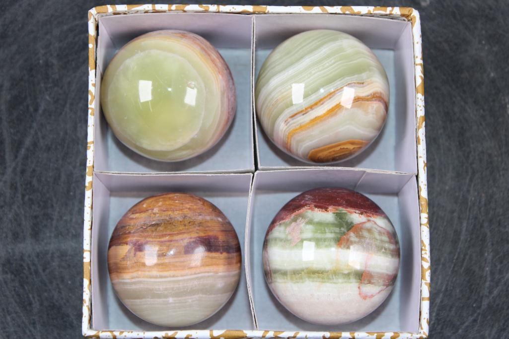 (4) Polished BANDED ONYX Mineral Spheres, Weight: 1 lb - 4