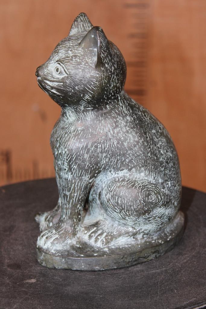 Little Sitting CAT Bronze Sculpture, Weight: 3 lbs - 2