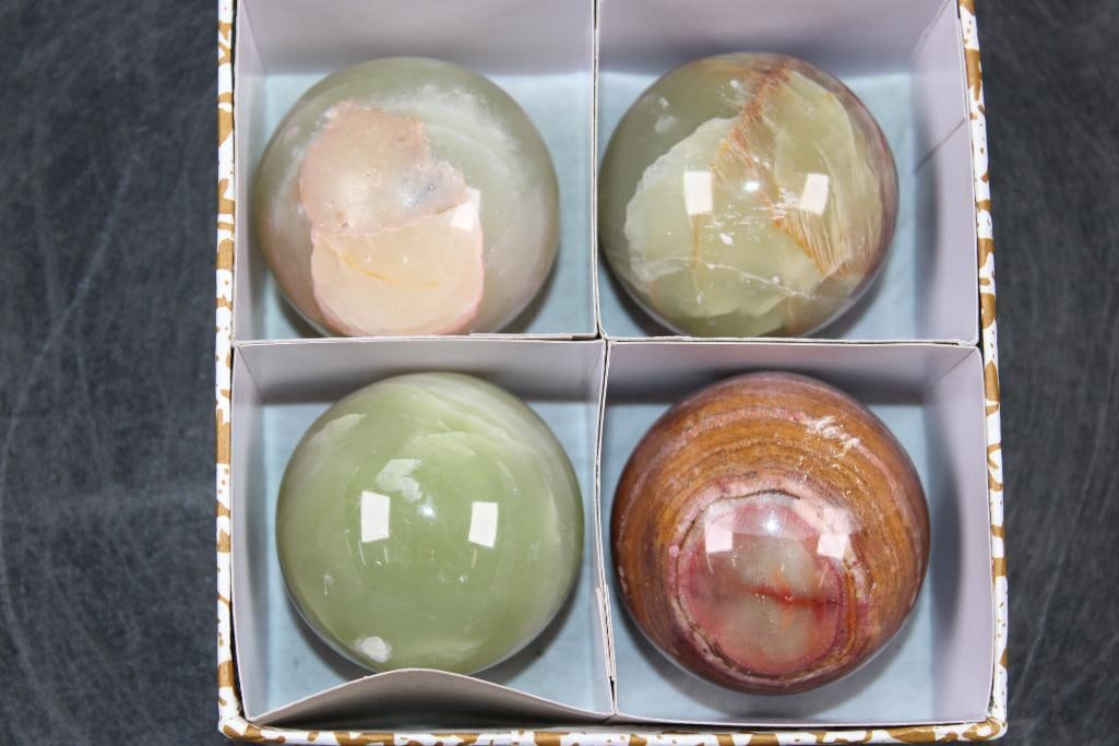 (4) Polished BANDED ONYX Mineral Spheres, Weight: 1 lb - 4