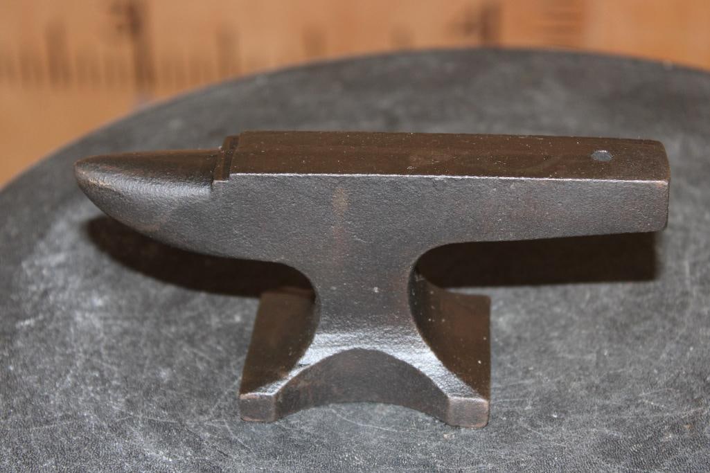 Cast Iron Reproduction "Winchester" Gunsmithing Miniature ANVIL - 3