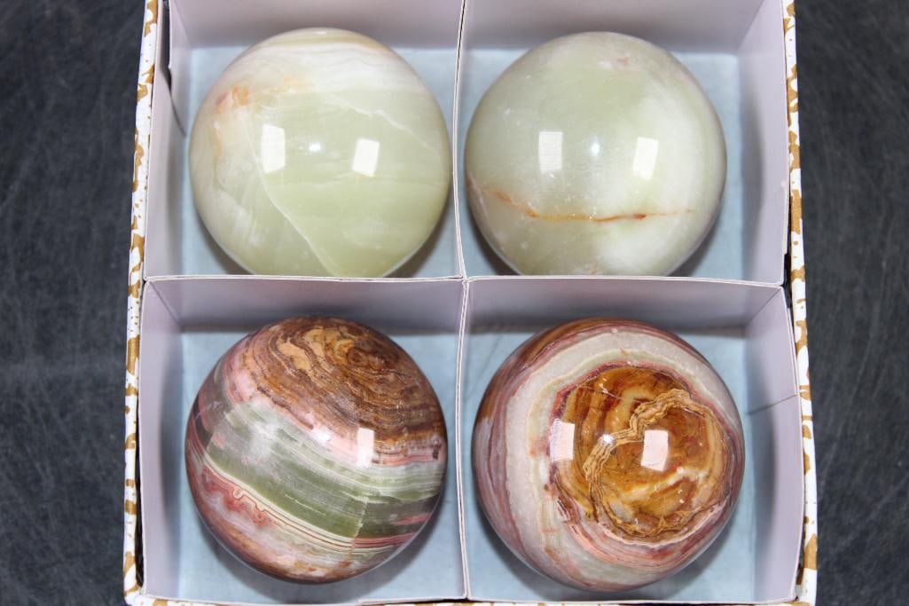 (4) Polished GREEN BANDED ONYX Mineral Spheres, Weight: 1 lb: 4 Formed and Polished GREEN BANDED ONYX Mineral Spheres. They all measure approximately 2" in Diameter and the Total Weight is 1 lb 8 oz. Green Banded Onyx is a sedimentary stone composed of banded