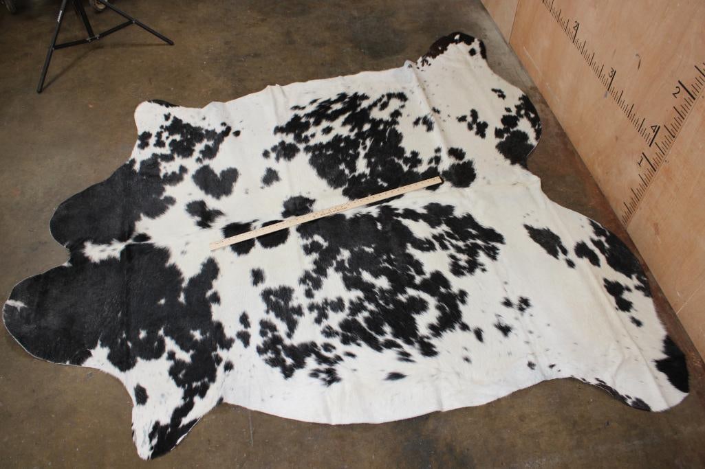 *Brand New* Black and White COWHIDE or COWHIDE RUG - 2